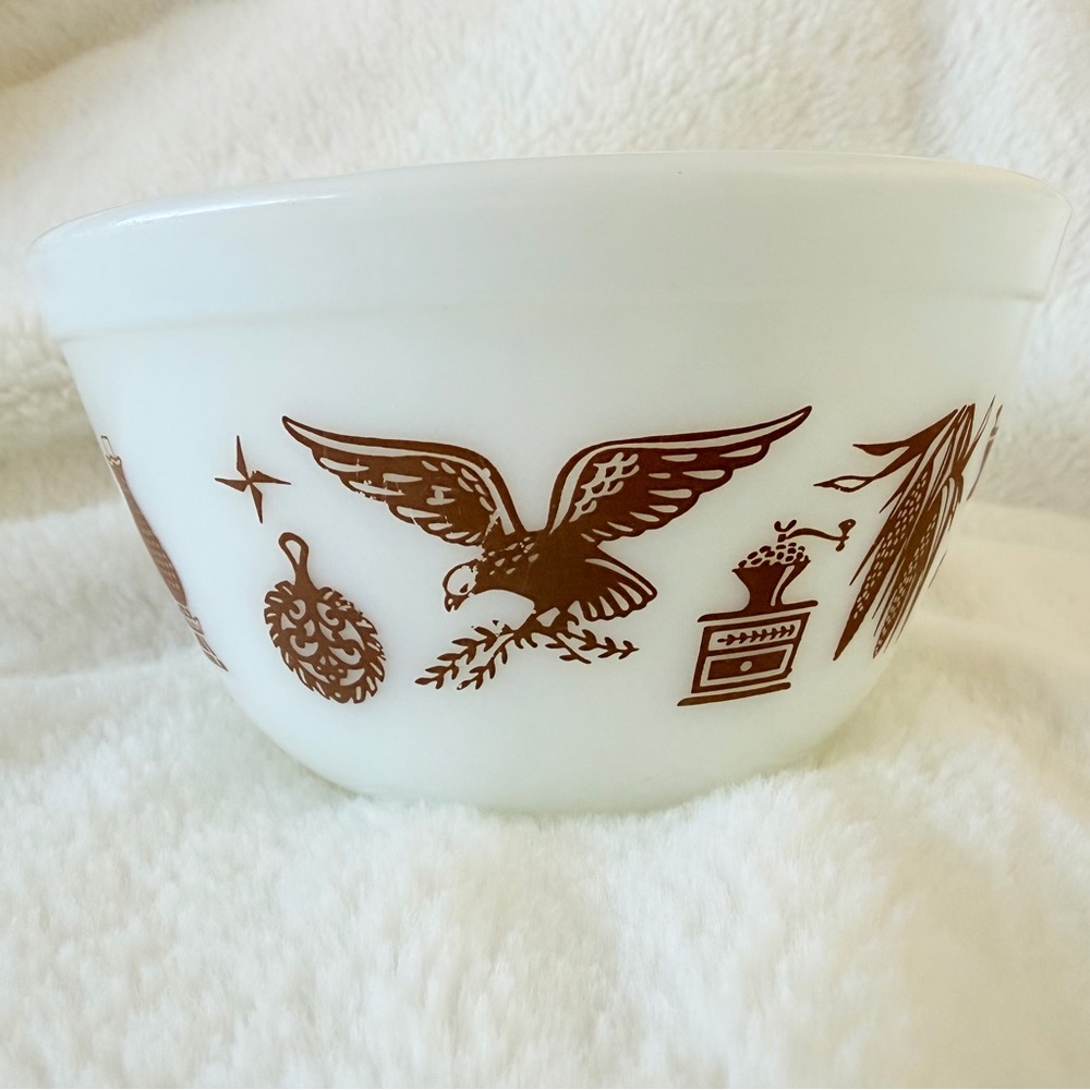Pyrex Early American 401 1.5 Pint Mixing Bowl - Vintage - 60s - 70s - Picture 3 of 13